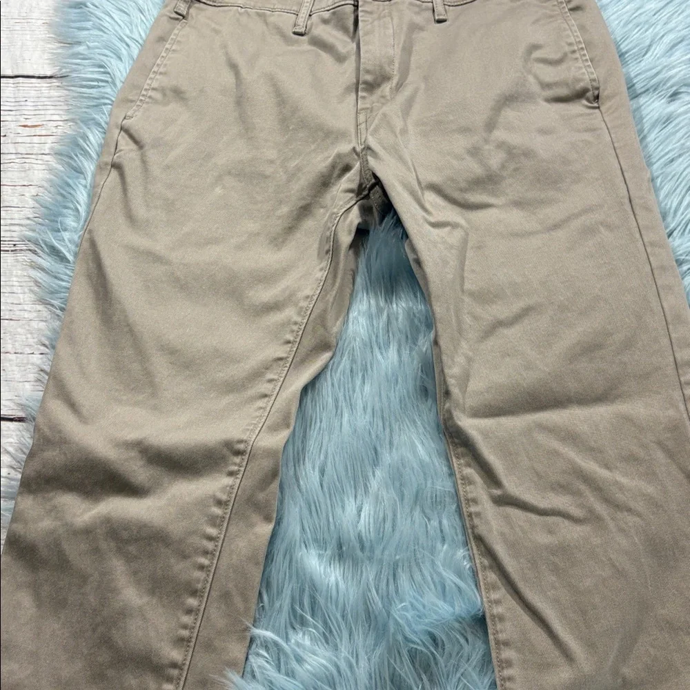 Levi’s Slim Fit Chino Pants sz 31X32